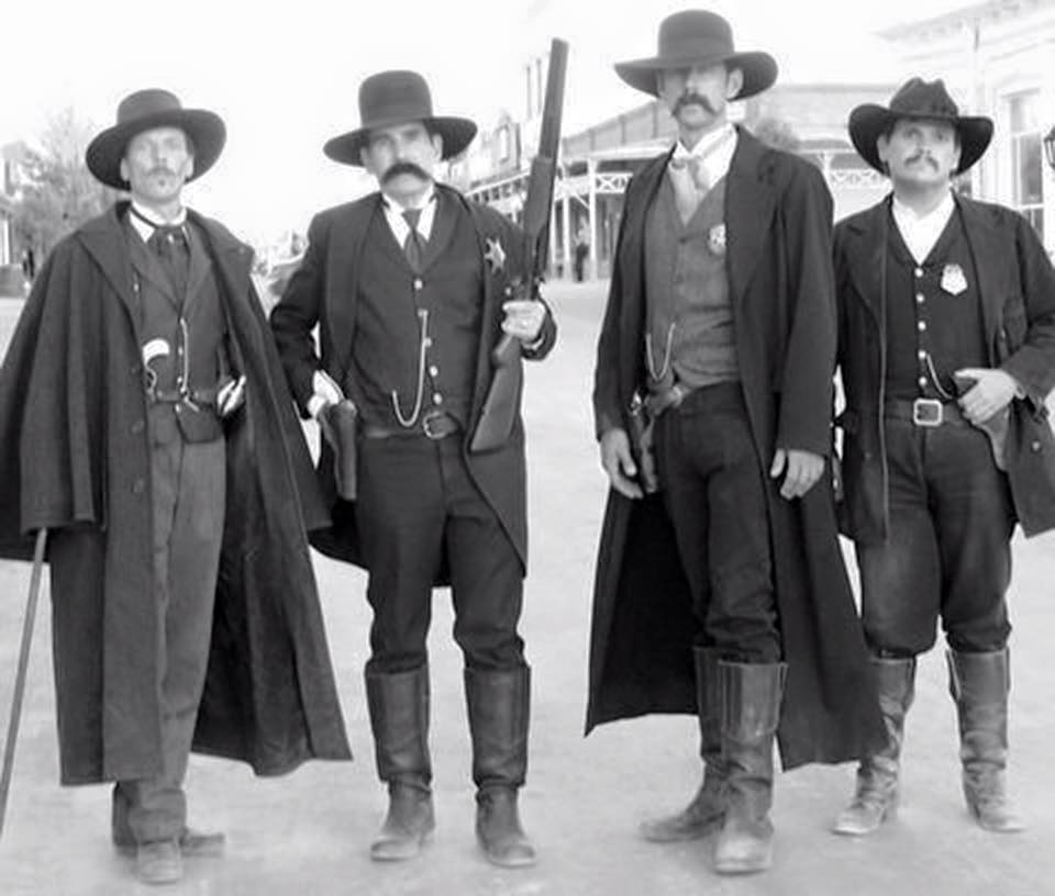 ชาวอเมริกันตะวันตก เมื่อ 136 ปีที่แล้ว Wyatt Earp และ Doc Holliday ใจกลาง Tombstone By KUBET