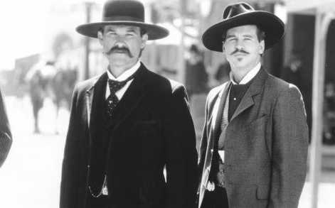 Wyatt Earp กับ  Doc Holliday By KUBET