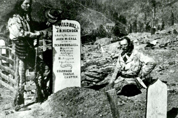 หลุมศพของ "Wild Bill Hickok" และโป๊กเกอร์มือของคนตาย By KUBET