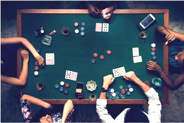 คู่มือเริ่มต้นสำหรับมือใหม่ในการเล่น Razz Poker By KUBET